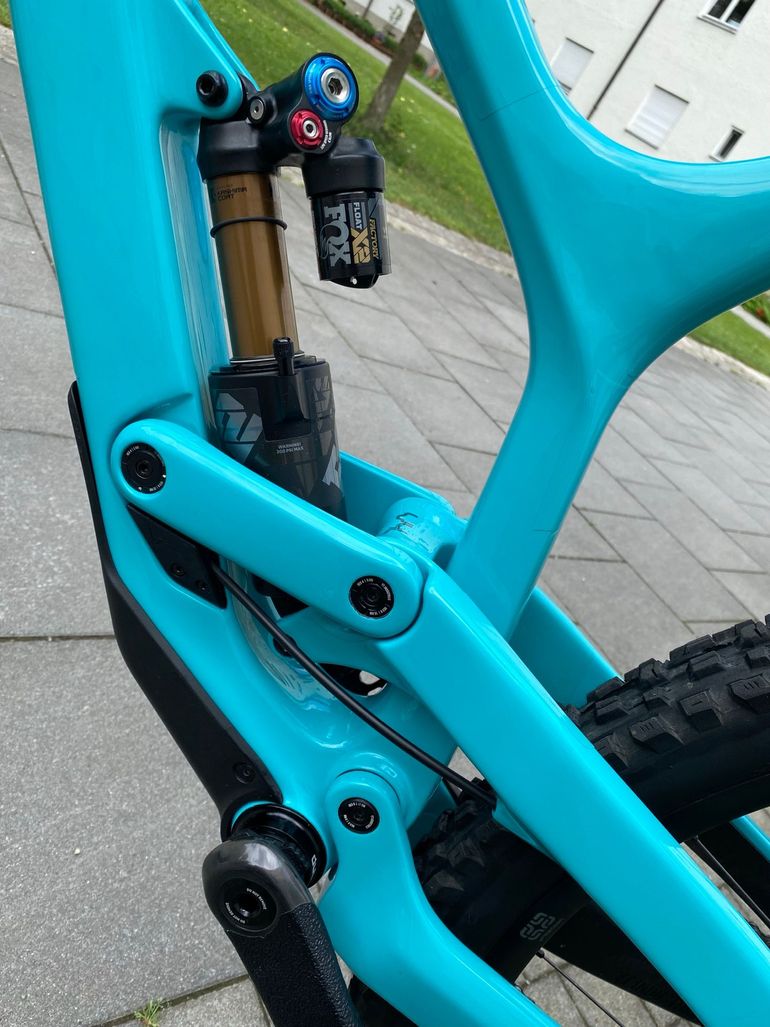 Used YT Industries Tues CORE 4 29 2023 2023 Mountainbike, Azul — image 14 of 20