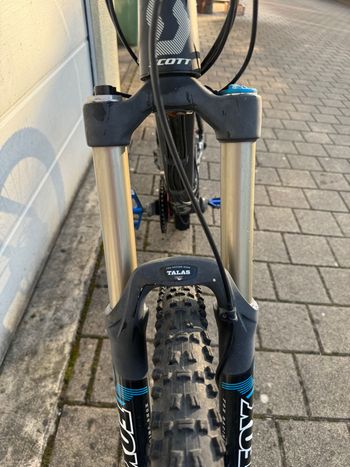 Used Scott Genius 710 2018 2018 Mountainbike — image 11 of 12