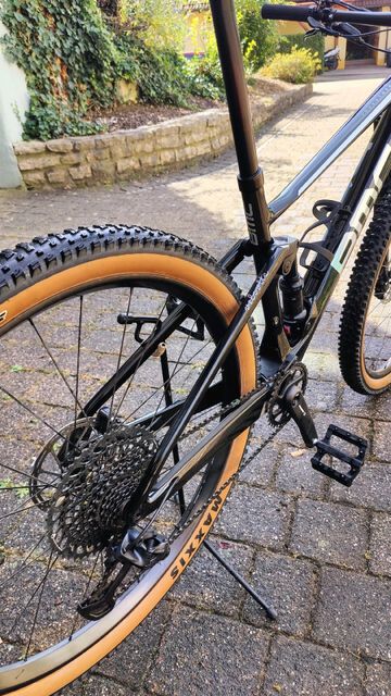 Used BMC Fourstroke 01 LT ONE 2021 2021 Mountainbike, Black, 29 — image 7 of 10