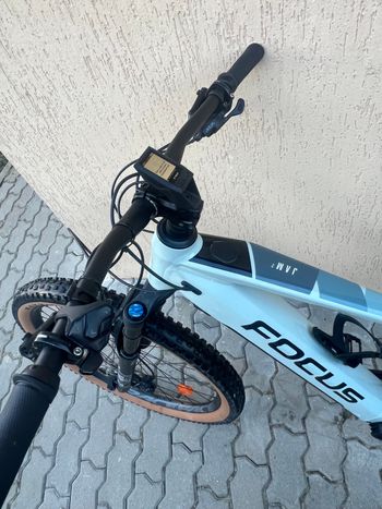 Gebrauchtes Focus JAM2 6.8 NINE 2021 2021 Mountainbike, Hellgrau, 29 — Bild 6 von 8