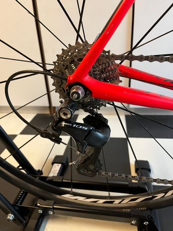 Cannondale Synapse Carbon 105 2017 2017 Road & Gravel usato, Rosso — immagine 2 di 7
