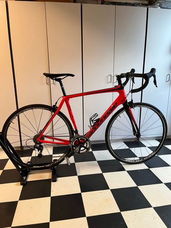 Cannondale Synapse Carbon 105 2017 2017 Road & Gravel usato, Rosso — immagine 1 di 7