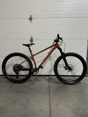 Specialized - Fuse Sport 27.5 2023, 2023