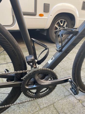 Used Canyon Endurace CF SLX 8 Di2 2017 2017 Road & Gravel, Black — image 2 of 8