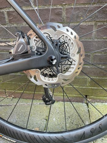 Used Canyon Endurace CF SLX 8 Di2 2017 2017 Road & Gravel, Black — image 3 of 8
