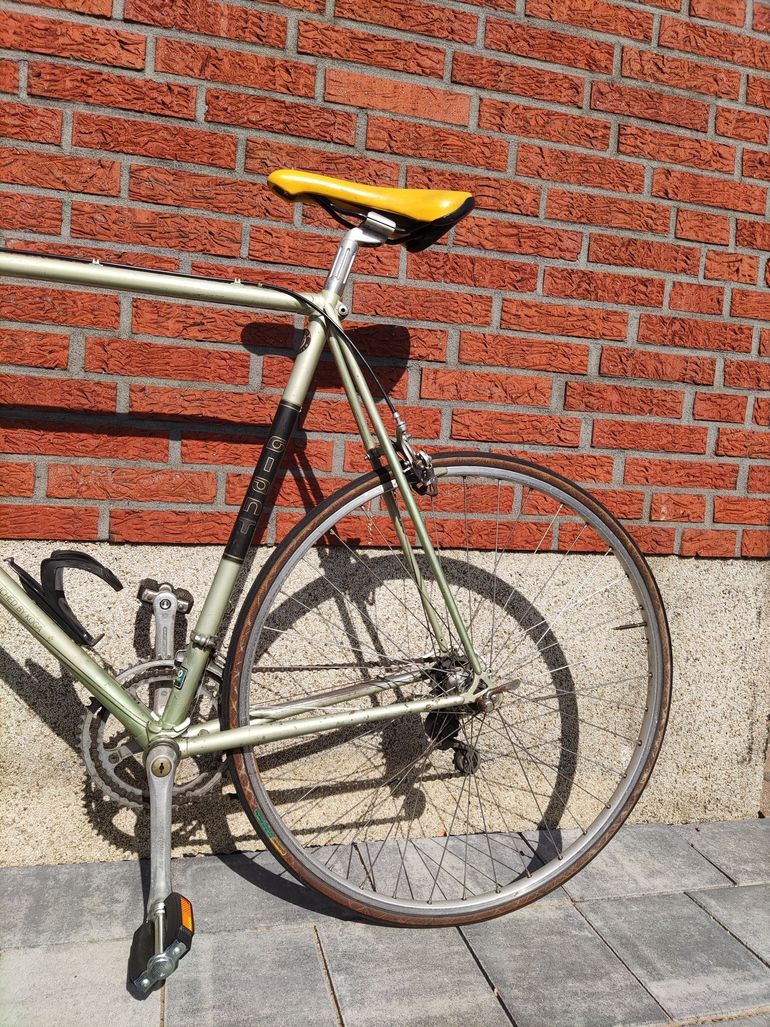 Used Giant Peloton 1990 Road & Gravel, Black — image 6 of 12