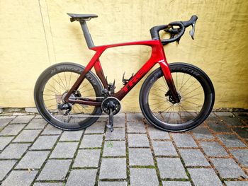 Trek - Madone SLR 7 eTap Gen 7, 2023