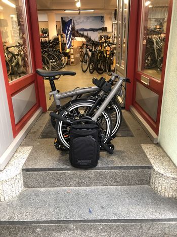 Used Brompton Brompton P-Line Electric 2022 Road & Gravel, Red — image 4 of 4