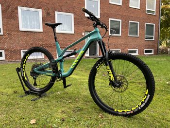 Used Canyon Spectral 5 2021 Mountainbike, shop.filter.color.0000ff — image 3 of 14
