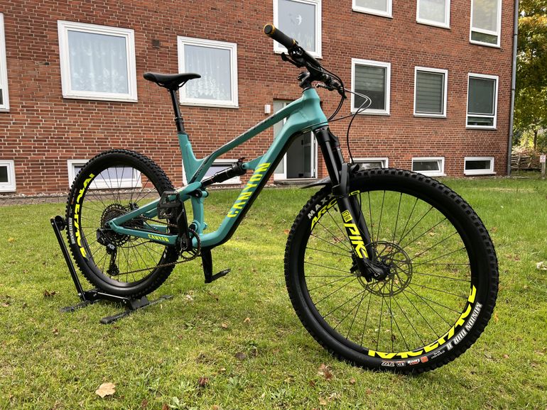 Used Canyon Spectral 5 2021 Mountainbike, shop.filter.color.0000ff — image 3 of 14