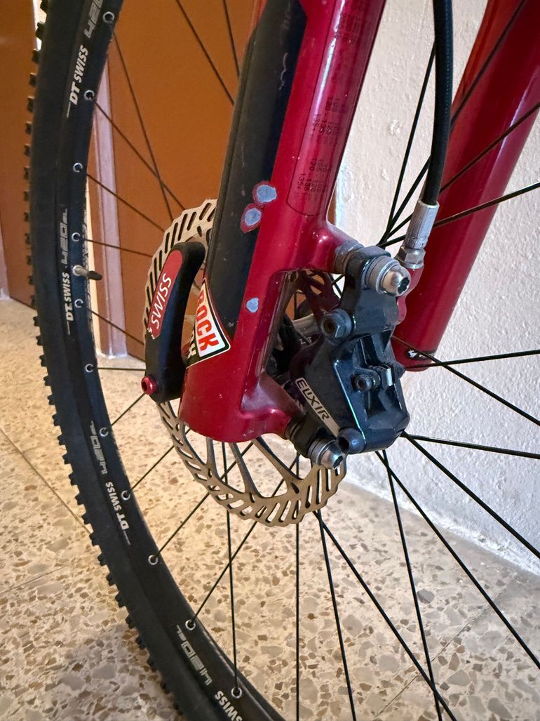 Used Specialized Stumpjumper Expert Carbon 2010 2010 Mountainbike — image 13 of 14