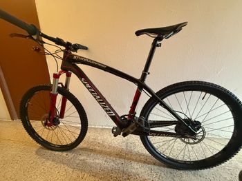 Used Specialized Stumpjumper Expert Carbon 2010 2010 Mountainbike — image 2 of 14