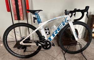 Trek - Madone SLR 7 Disc eTap 2020, 2020