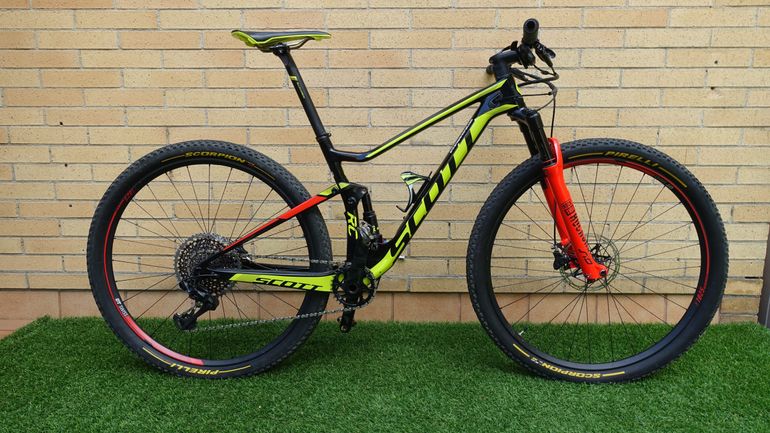 Scott Spark RC 900 World Cup used in MD Black Friday Deals buycycle Romania