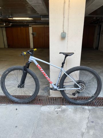 Used Specialized Chisel Comp 2020 2020 Mountainbike, Light Gray, 29 — image 4 of 4