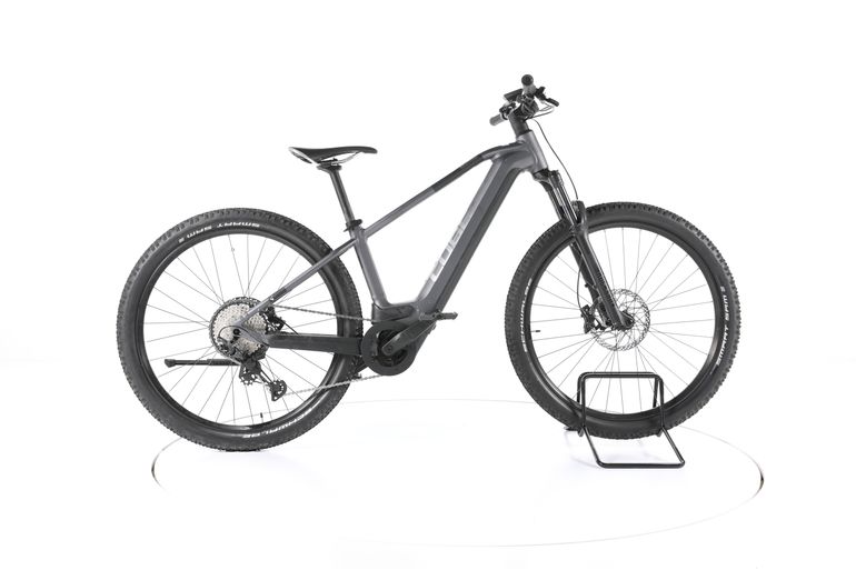 Used CUBE Reaction Hybrid Race 750 2023 Mountainbike, Grigio scuro — image 1 of 5