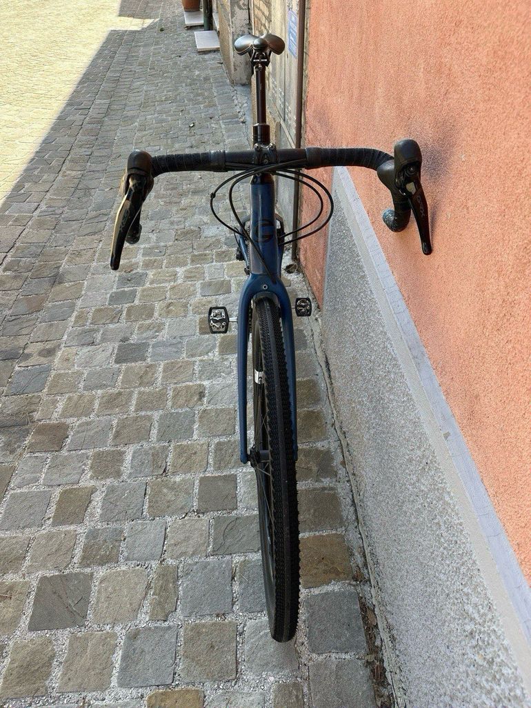 Used Cannondale Topstone Carbon 6 2021 2021 Road & Gravel, Blue — image 5 of 9