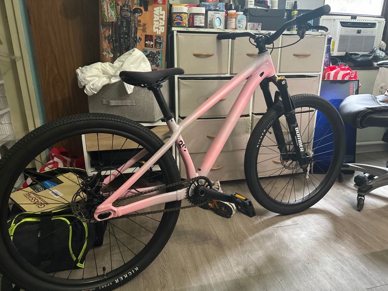 Used Specialized P.3 2023 2023 Mountainbike, Red, 26 — image 1 of 7