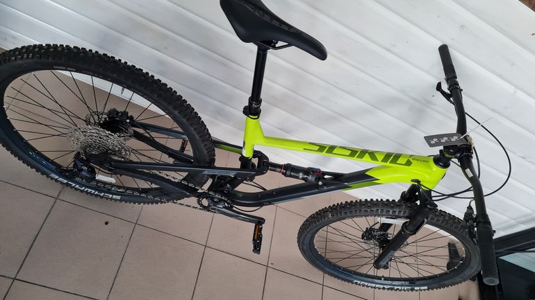 Used Polygon SISKIU D7 2020 Mountainbike, Orange — image 4 of 8