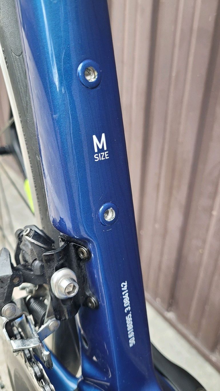 Used Van rysel RCR 900 CF Carbon Road Bike, - 105 2020 2020 Road & Gravel, Blue — image 10 of 11