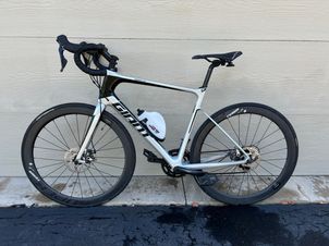 Giant - Defy Advanced 2 2015, 2015