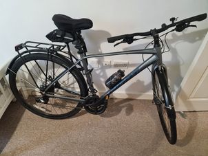 Giant - Giant Escape 2 City Disc Hybrid bike in Charcoal Medium, 2022