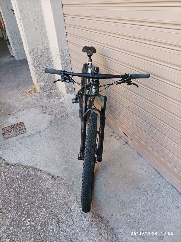 Used Trek Procaliber 9.7 2021 2021 Mountainbike, Black, 29 — image 2 of 5