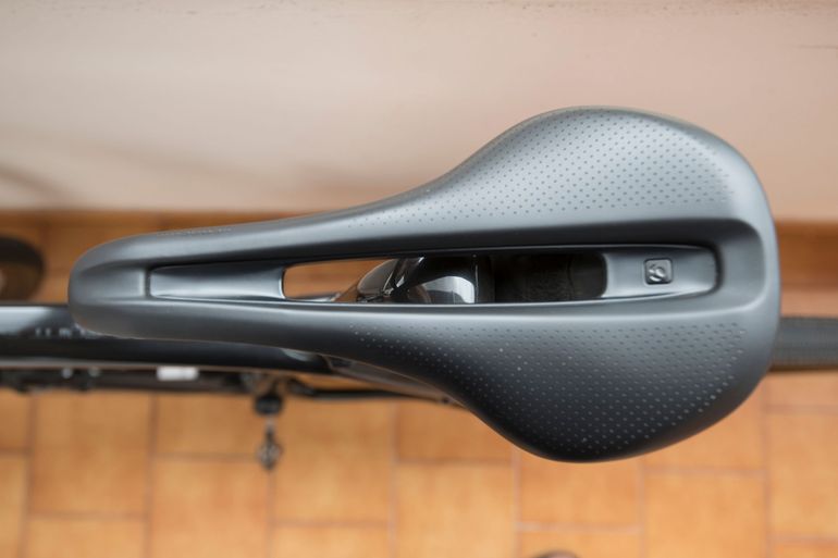 Used Trek Sl6 2018 Road & Gravel, Black — image 5 of 9