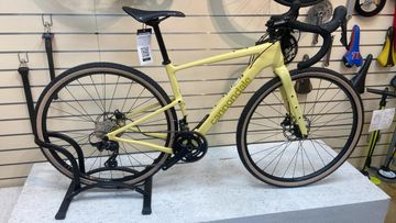 Gebrauchtes Cannondale Topstone Carbon 3 2024 2024 Road & Gravel, Weiß — Bild 2 von 5