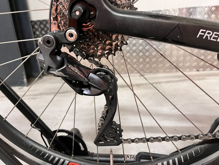 Used Fuji Fuji Transonic Full Carbon Aero Ultegra 11sp Di2 - Size 54 2019 Road & Gravel — image 5 of 10