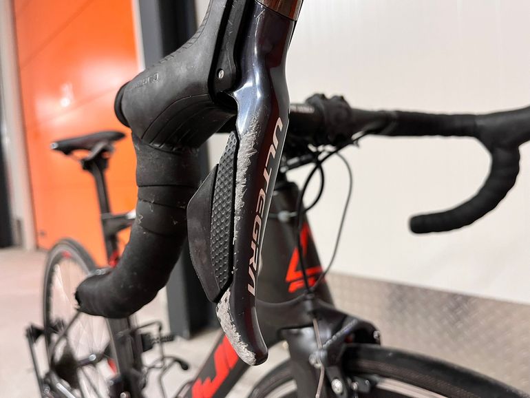 Used Fuji Fuji Transonic Full Carbon Aero Ultegra 11sp Di2 - Size 54 2019 Road & Gravel — image 3 of 10