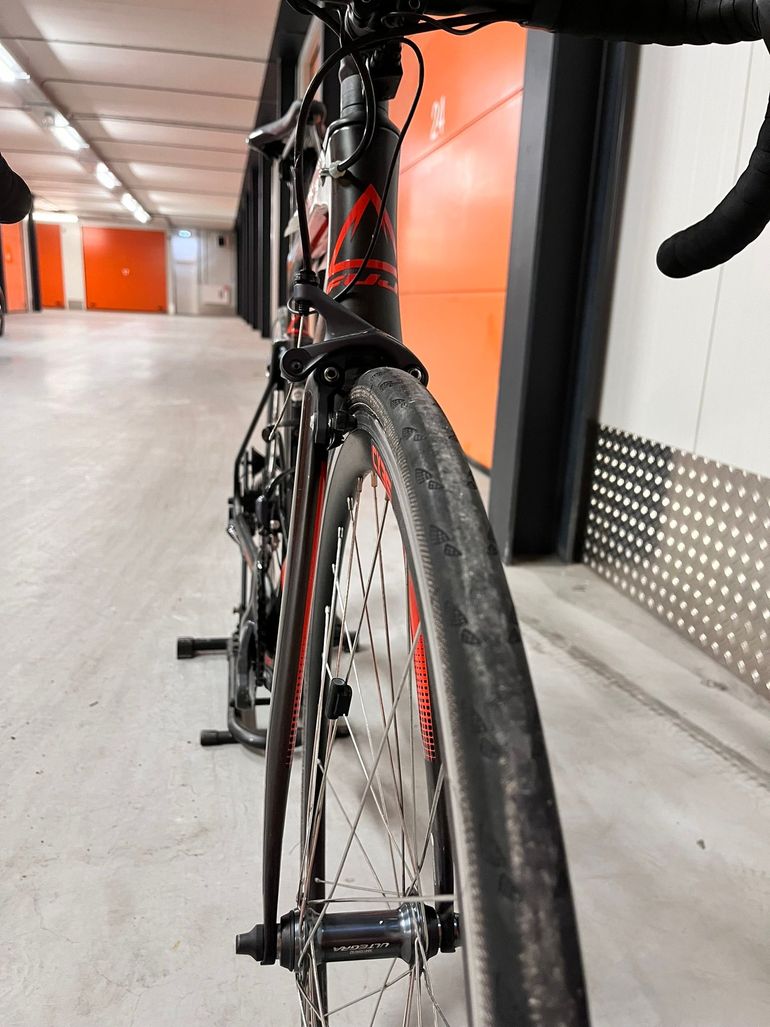 Used Fuji Fuji Transonic Full Carbon Aero Ultegra 11sp Di2 - Size 54 2019 Road & Gravel — image 10 of 10