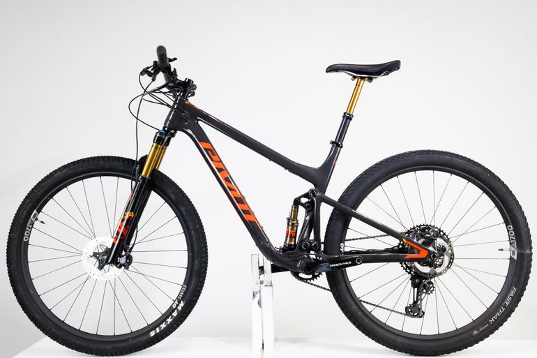 Used Pivot Mach 4 Sl Pro Xt/Xtr 2022 Mountainbike — image 2 of 10