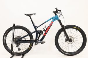 Trek - Slash 8 Gen 5 2022, 2022