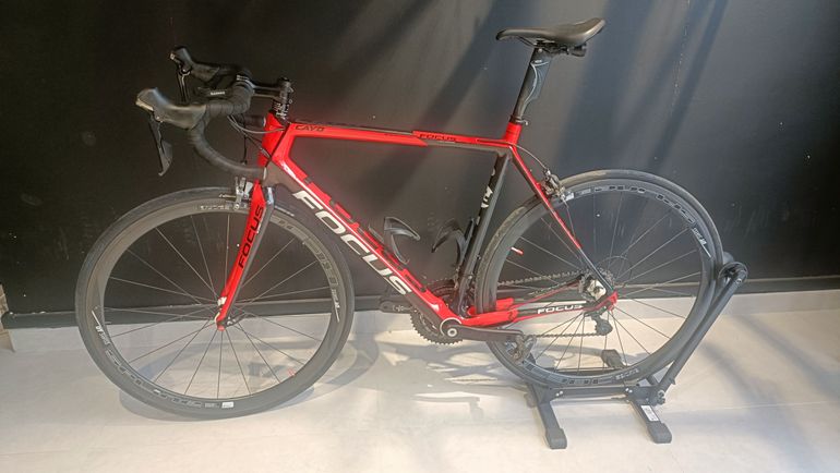Used Focus Cayo 2018 Road & Gravel, Rojo — image 2 of 32