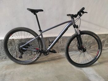 Used ROCKRIDER Explorer 520 ST 2023 Mountainbike, Light Gray — image 1 of 4