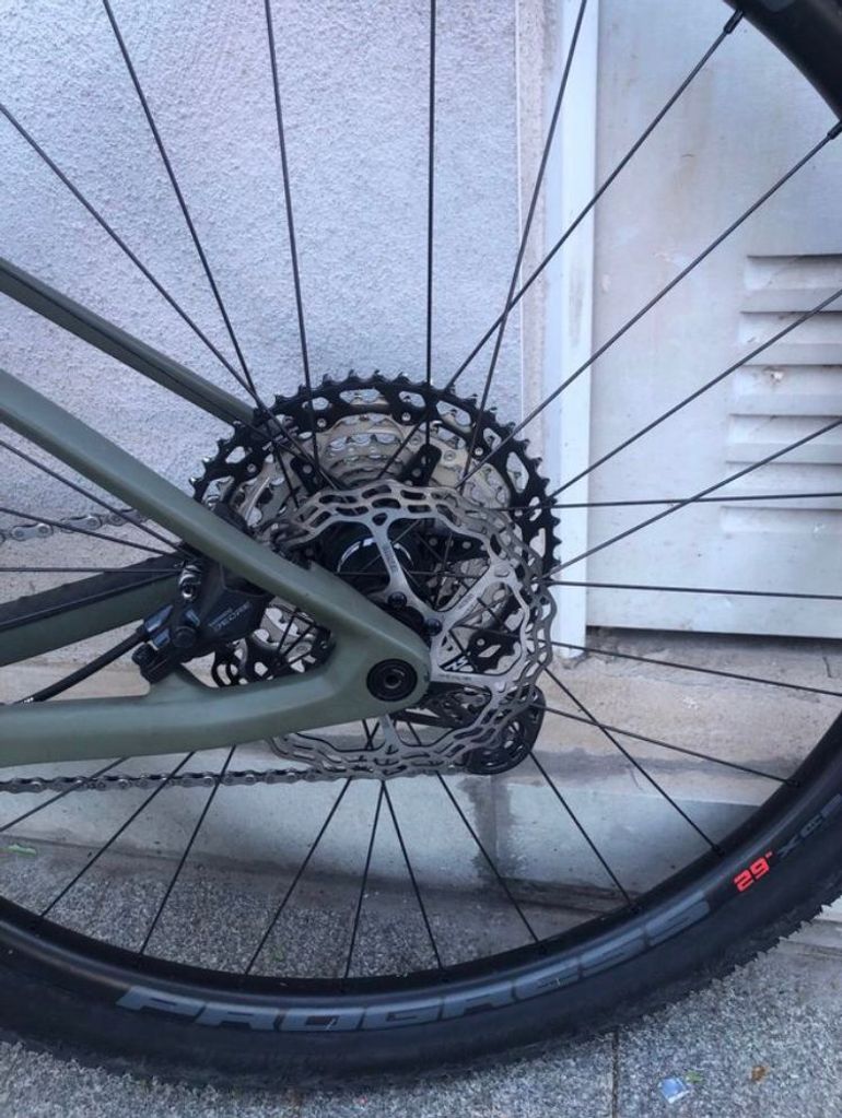 Orbea ALMA M30 2022 2022 Mountainbike usato, Verde — immagine 9 di 9