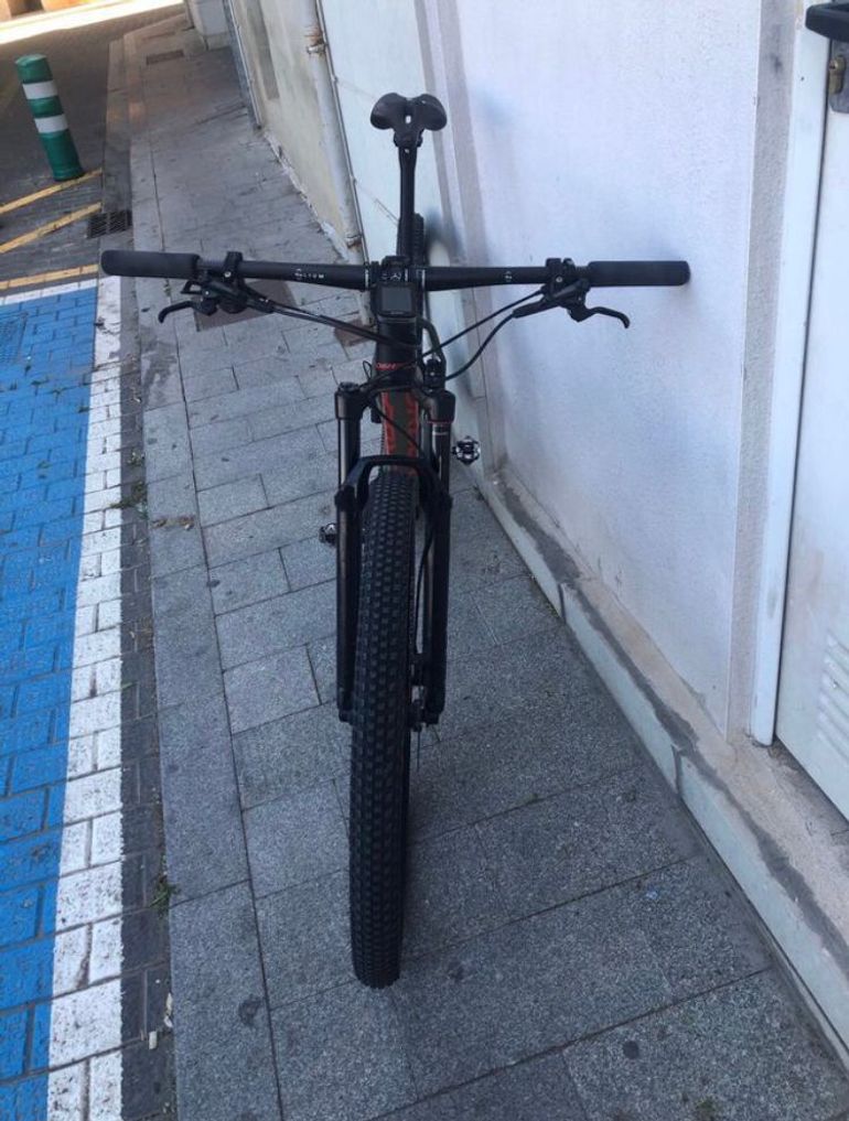 Orbea ALMA M30 2022 2022 Mountainbike usato, Verde — immagine 4 di 9