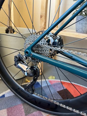 Used Specialized Aethos Expert - Shimano Ultegra Di2 2022 Road & Gravel, Green — image 5 of 13
