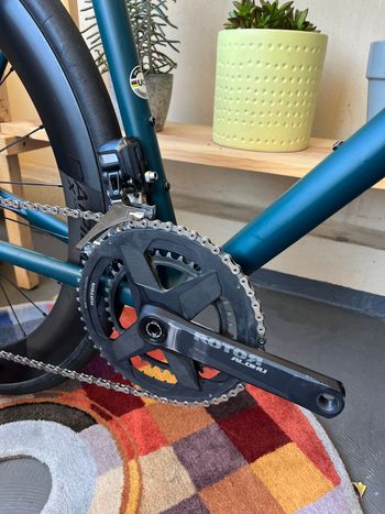 Used Specialized Aethos Expert - Shimano Ultegra Di2 2022 Road & Gravel, Green — image 3 of 13