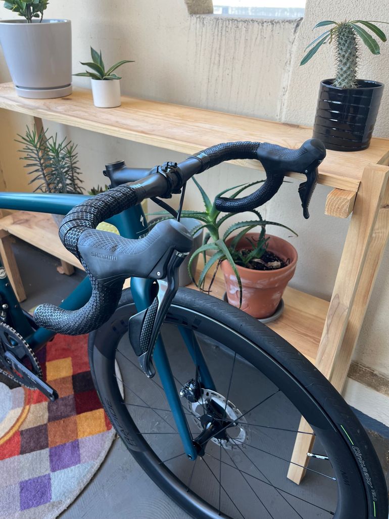 Used Specialized Aethos Expert - Shimano Ultegra Di2 2022 Road & Gravel, Green — image 8 of 13