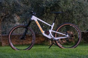 Santa Cruz - Hightower S / Carbon C / 29 2020, 2020