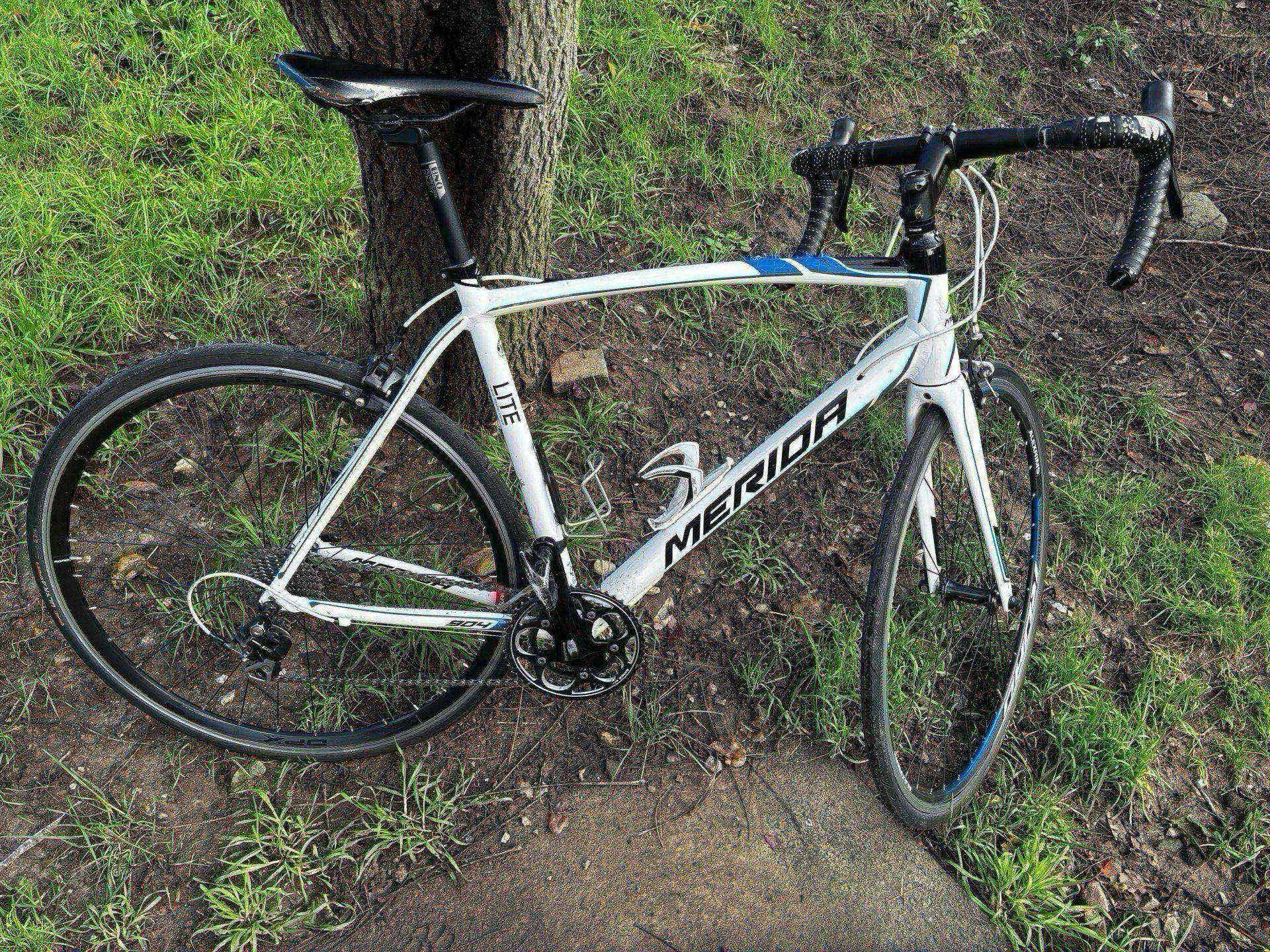 Merida 904 road bike on sale