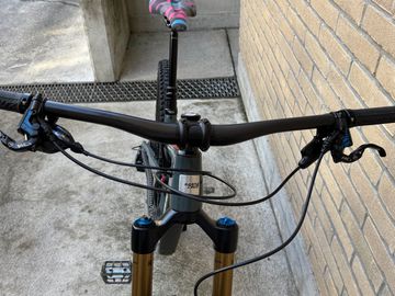 Santa Cruz Santacruz Hightower LT CC 2019 Mountainbike d'occasion — image 4 sur 6