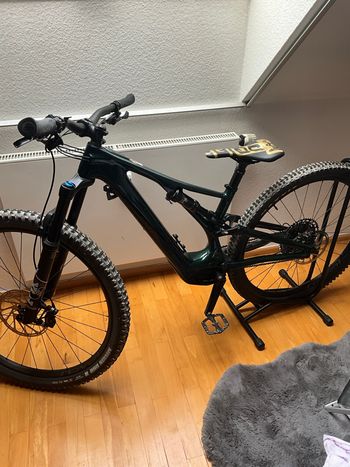 Used Specialized Turbo Levo SL Comp Carbon 2021 2021 Mountainbike, Green, 29 — image 2 of 5