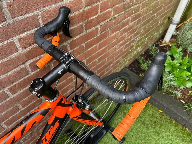 Used KTM STRADA 800 2020 Road & Gravel, Orange — image 10 of 12