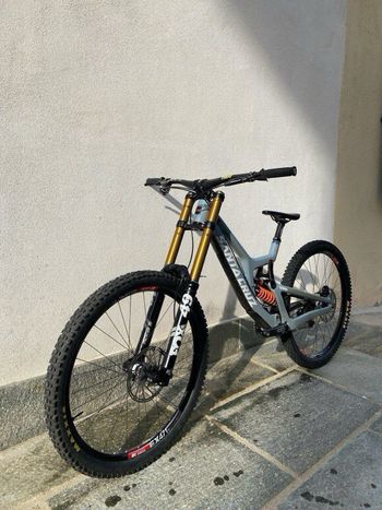 Santa Cruz - V10 DH X01 / Carbon CC / 29 2021, 2021