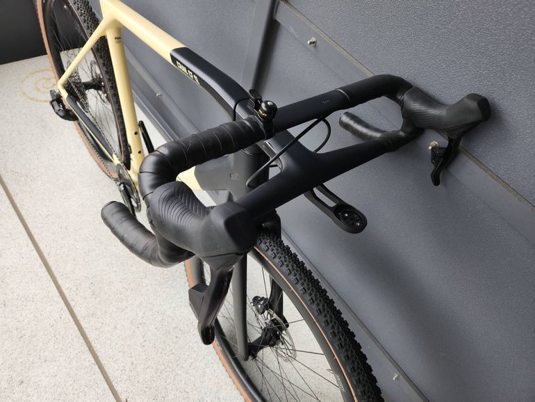 Used Canyon Grail CF SL 7 eTap 2022 Road & Gravel — image 8 of 8