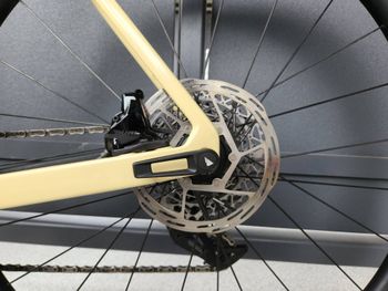 Used Canyon Grail CF SL 7 eTap 2022 Road & Gravel — image 6 of 8