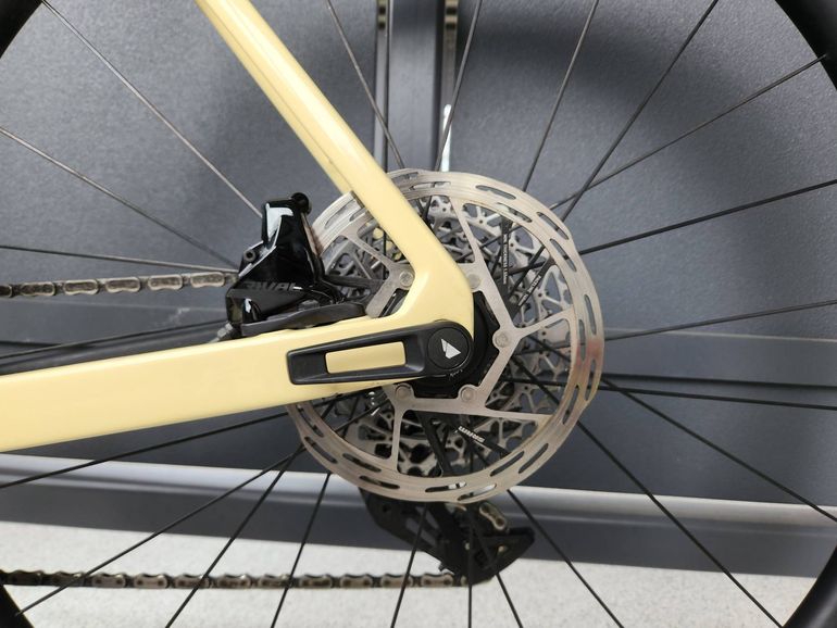Used Canyon Grail CF SL 7 eTap 2022 Road & Gravel — image 6 of 8